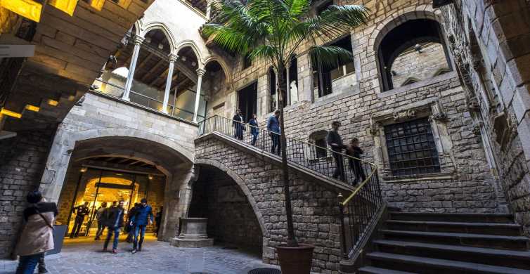 Barcelona: Entrada al Museo Picasso y El Born con Audio Tour