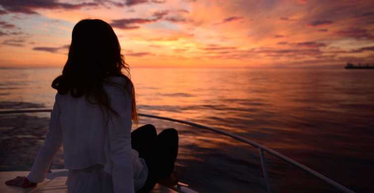 Desde Carboneras: paseo en barco al atardecer por Cabo de Gata con cava