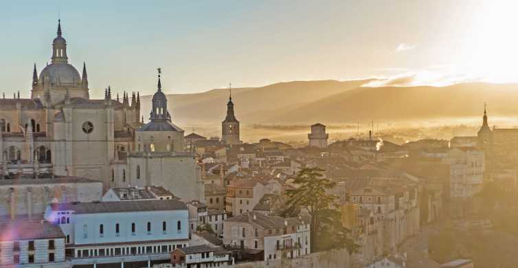 Desde Madrid: 3 ciudades en 1 día - Segovia, Ávila y Toledo