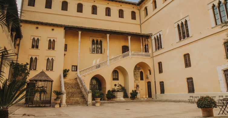 Gandía: entrada al Palacio Ducal con audioguía