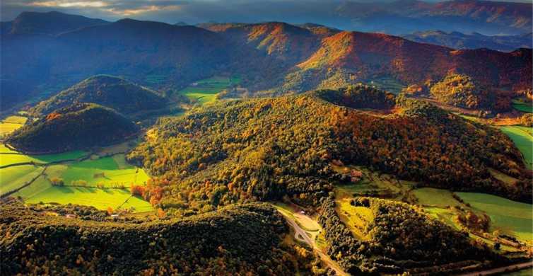 Girona: tour por la zona de los volcanes, Besalú y el lago de Banyoles