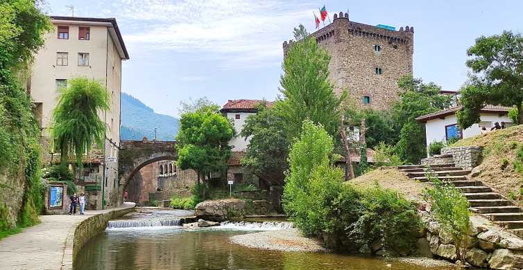 Potes: recorrido histórico guiado a pie