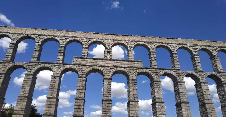 Segovia: tour guiado a pie con entrada al Alcázar