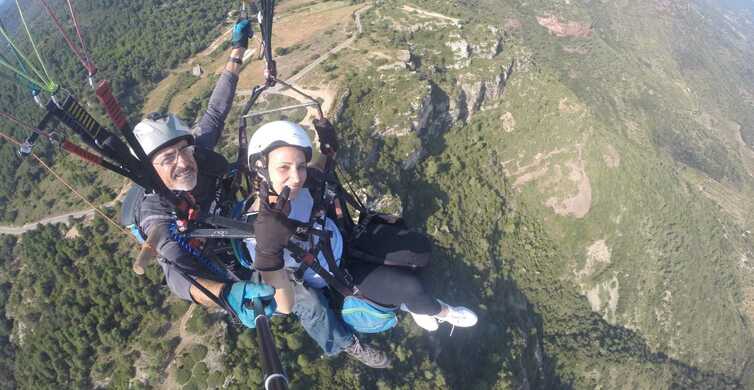 Tarragona: Parapente sobre la Sierra de la Mussara