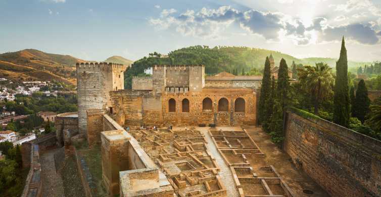 Alhambra Granada: tour 1 día desde Roquetas de Mar, Almería