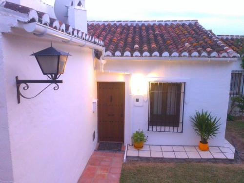 1 Bed Traditional Holiday Rental Cottage Oasis Capistrano Nerja Spain