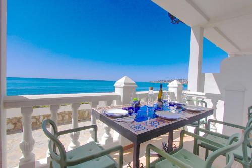 1144 · Beachfront 1.line apartment lacala new refurbished