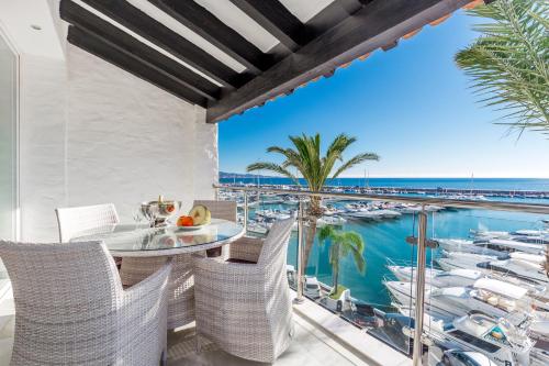 Front Line Penthouse Puerto Banus With Sea Views