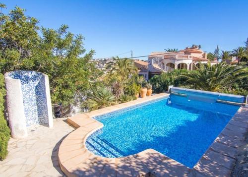 2 bedrooms villa with sea view private pool and enclosed garden at Calpe