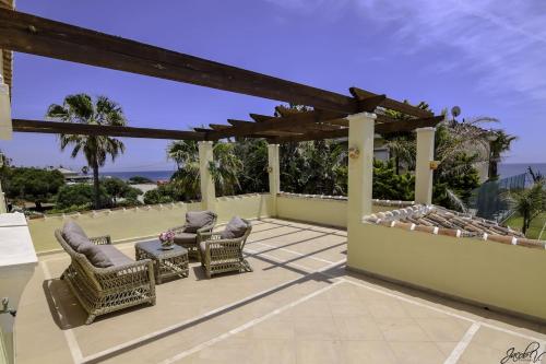 20001 - Exquisite Villa 50m To Beach