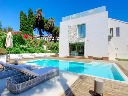 2244 new modern luxury villa in puerto banus