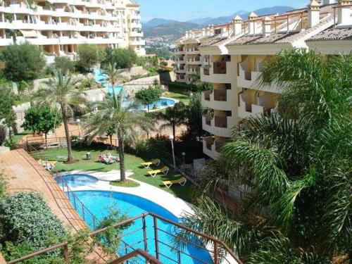 3 bedroom duplex apartment in Señorio de Aloha close to Puerto Banus