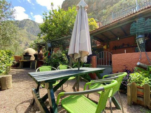 4 bedrooms house with enclosed garden and wifi at Ingenio