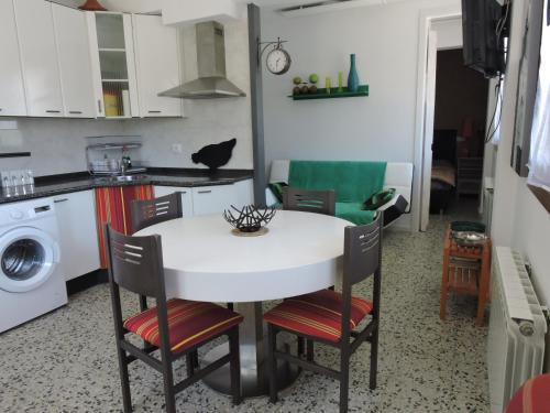 6 Herriko Etxea Plaza