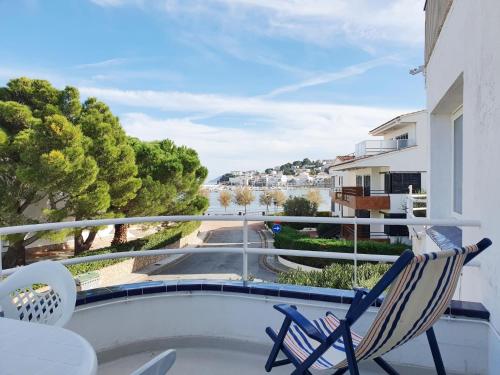 6359 apartment in llançà