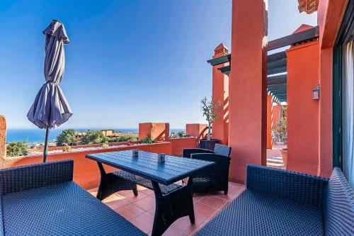 68-Penthouse Apartment with Stunning Views in Calahonda, Mijas