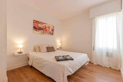 797 Holiday Rentals - Centrico piso para 4 en Agata