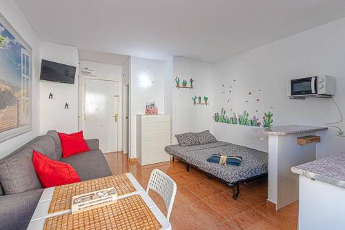 797 Holiday Rentals - Estudio para 3 en las Naciones cerca de la playa