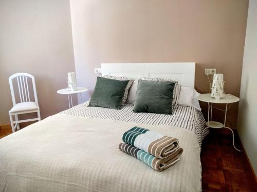 A Pocos Minutos Del Centro Con Parking Gratis En El Edificio Nº Registro Vu-74