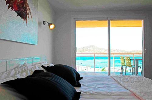 Ibiza Flats Oceanfront - Platja d embossa