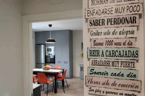 Acogedor, céntrico y amplio apartamento! Pamplona Inn 1