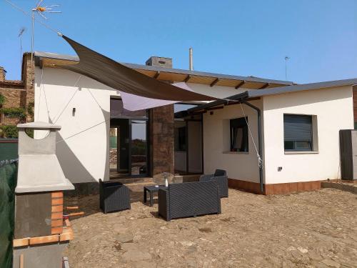 Agradable bungalow con jardin y chimenea