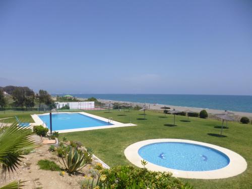 2203-1st line beach house!Aldea beach