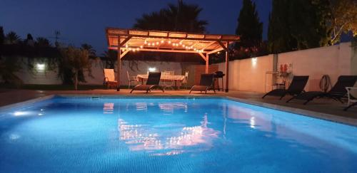 Alicante Sunbeach Chalet