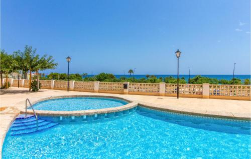 Amazing apartment in Villajoyosa with Outdoor swimming pool, WiFi and 2 Bedrooms