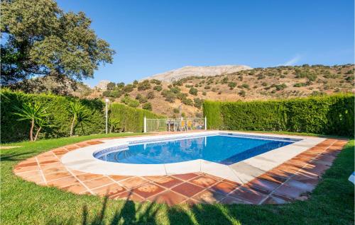 Amazing home in Alora with Outdoor swimming pool, WiFi and 4 Bedrooms