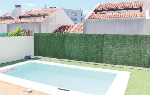 Amazing home in Fuengirola with WiFi, 5 Bedrooms and Outdoor swimming pool