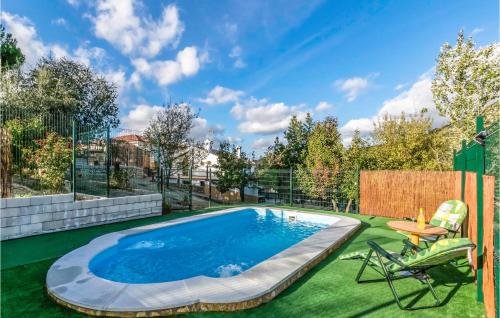 Amazing home in Puertollano w/ Outdoor swimming pool, Outdoor swimming pool and 4 Bedrooms