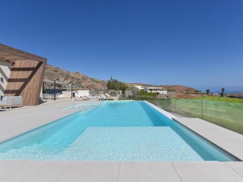 an impressive villa 6 bedroom private pool in Salobre Golf Resort