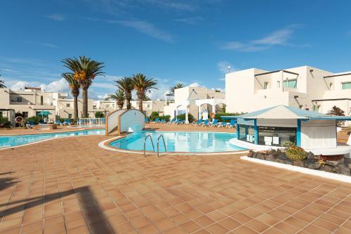 Apartamento 13 con terraza y piscina en Corralejo