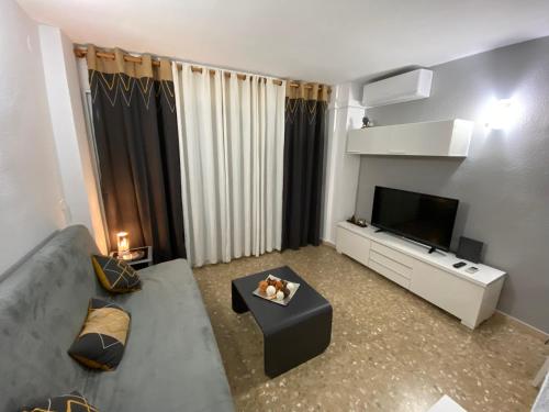 Apartamento a 50m de la playa, cerca Port Aventura