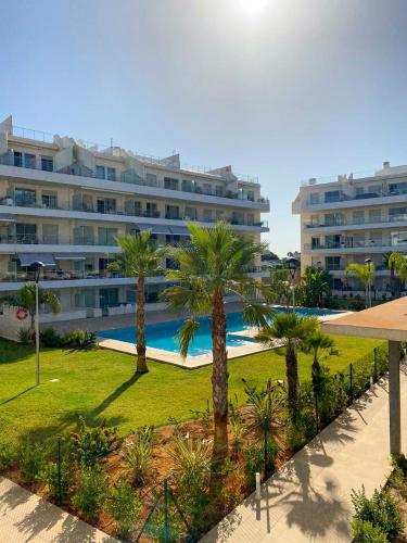 Apartamento a estrenar playa y club náutico a 150m