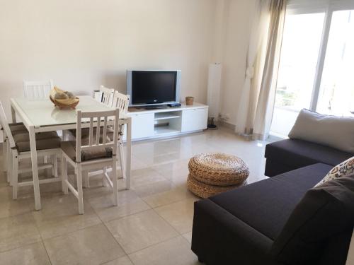 Apartamento céntrico y renovado, 100m de la playa