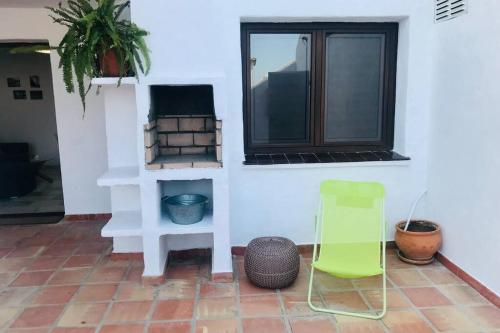 apartamento con amplio porche y bbq