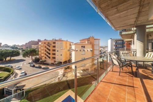 Apartamento con piscina y parking en Roses (5-3)