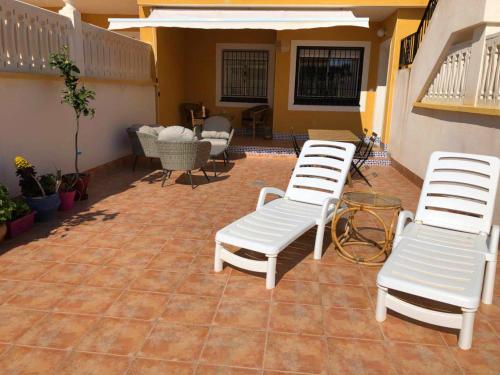 Apartamento Con Terraza 50m2,500m A La Playa