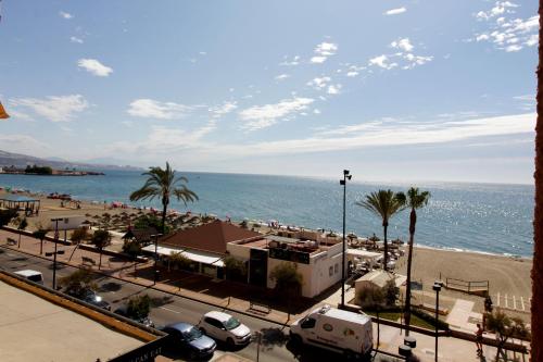 Apartamento con vistas al mar en primera linea de playa de Fuengirola