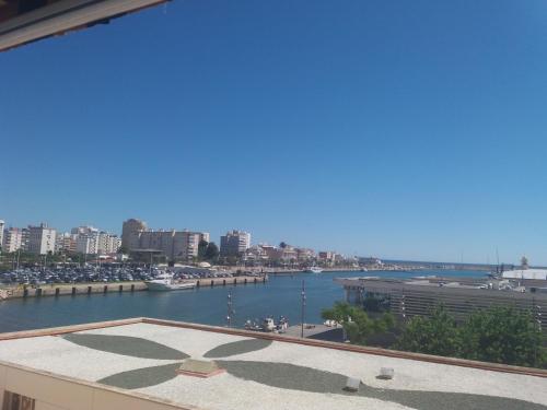 Apartemento con vistas al puerto de Gandia familias y parejas