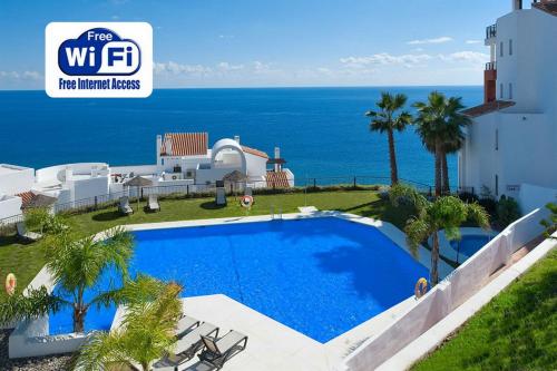 Apartamento de lujo con impresionantes vistas al mar en Torrox Costa