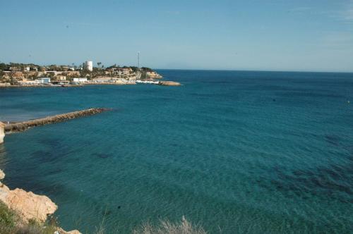 Apartamento En Bajo Con Jardin Y Patio En La Playa