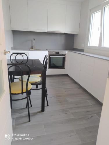 Apartamento planta alta en casa