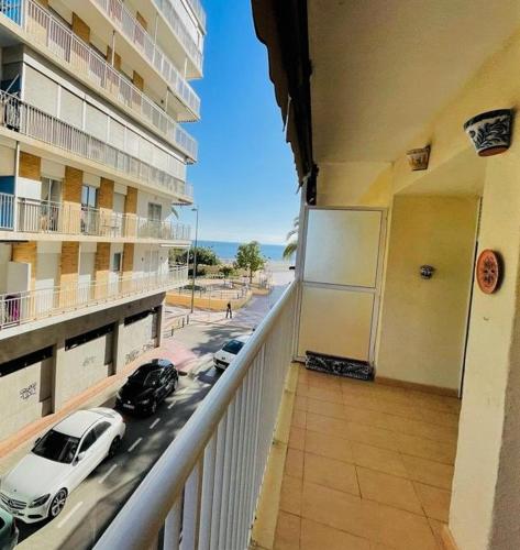 Apartamento En Santa Pola, Playa De Levante Sp102