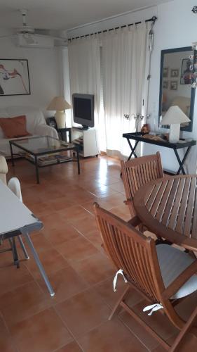 Apartamento dos dormitorios en Urbanizacion Playa de Baria I Vera Almería