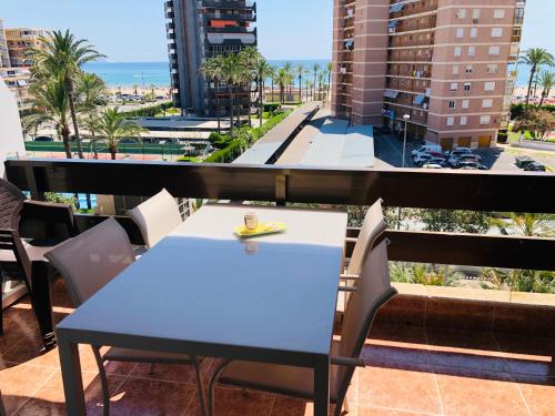 Apartamento frente al mar (Avda costa Blanca)