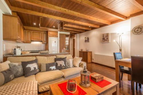 Apartamento Garona by Totiaran