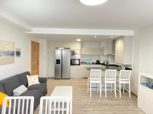 Apartamento nuevo, accesible y con piscina !!!